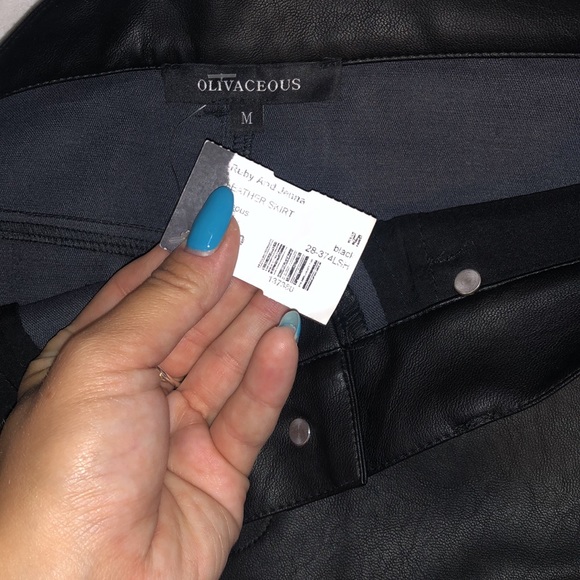 SUPER RARE Ruby and Jenna mini skirt - Picture 3 of 3